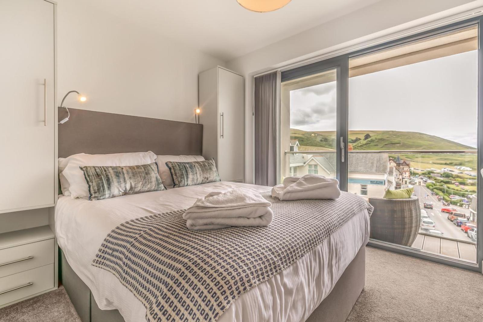 8 Woolacombe West - Luxury Apartment At Byron Woolacombe, Only 4 Minute Walk To Woolacombe Beach! Exteriör bild